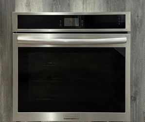 FRIGIDAIRE Oven GCWS3067AF 01866 .