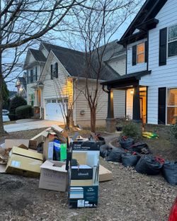 ALL JUNK IT@KE! EVERYTHING TRASH & DEBRIS