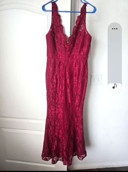 Gorgeous formal Mermaid Style Dress- L