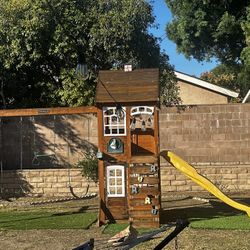 Playset With Kitchen