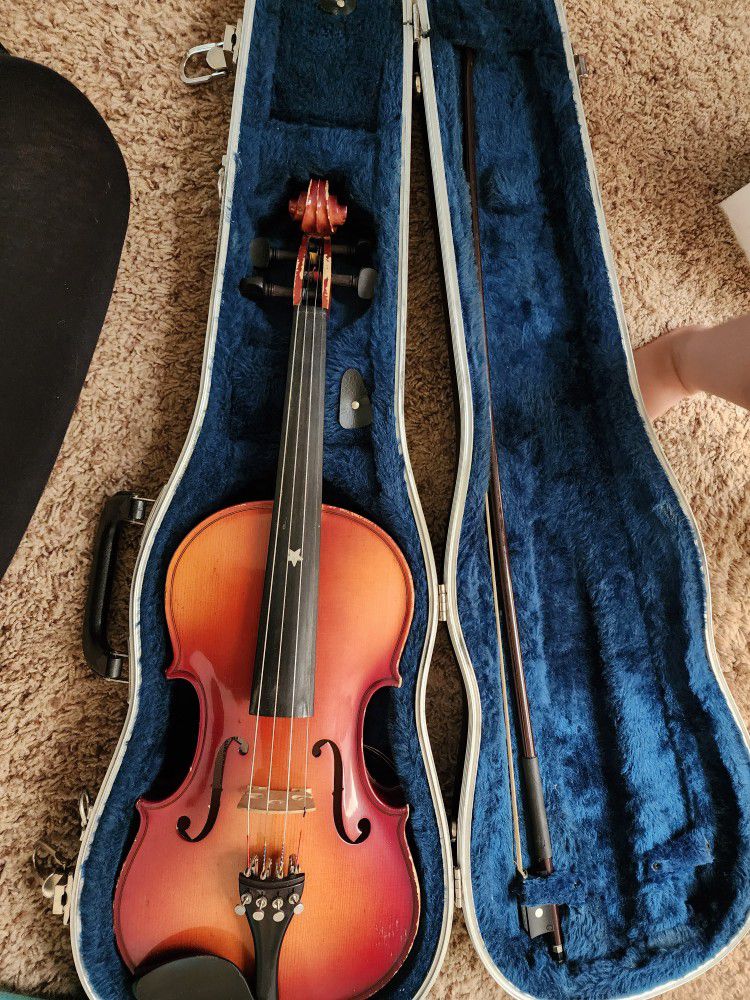 Well Loved Used Violin 4/4 Full Size