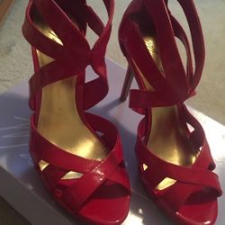 Beautiful red sandals😍 must see ili By Mark Fisher