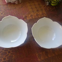 Beautiful Pair Of Floral Shape Bowls $12 For The Set