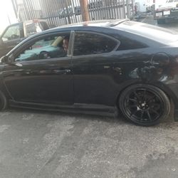 2006 Scion Tc & 2009 Toyota Yaris