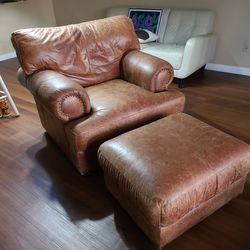 Super Comfy Leather Chair With 0ttoman