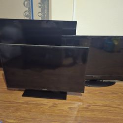 3 TV'S  ( 2 Samsungs 1 Dynex)