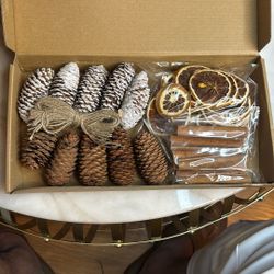 DIY Natural Dried Flower Kit - Bulk Dried Plants, Pine Cones, Scented Lemon Slices, Cinnamon Sticks Wood Roses & Mini Pinecones for Home Décor, Christ