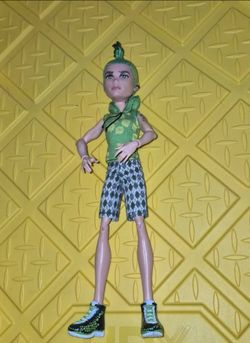 Monster High Deuse Gordon Scaris City of  Frights