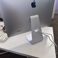 Apple Cinema Display 27 Inch 