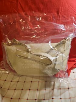 Cream Quilted Shoulder Bag with Gold Hardware