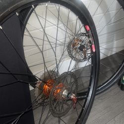 Chris King 29er Salsa Wheel set 