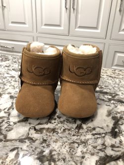 Baby Ugg size 0-5 months Thumbnail
