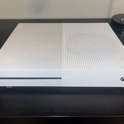 Xbox One S - 512GB
