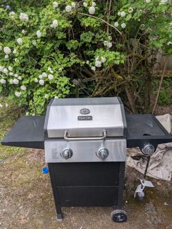 Dyna Glo Grill - FREE - All Burners Work