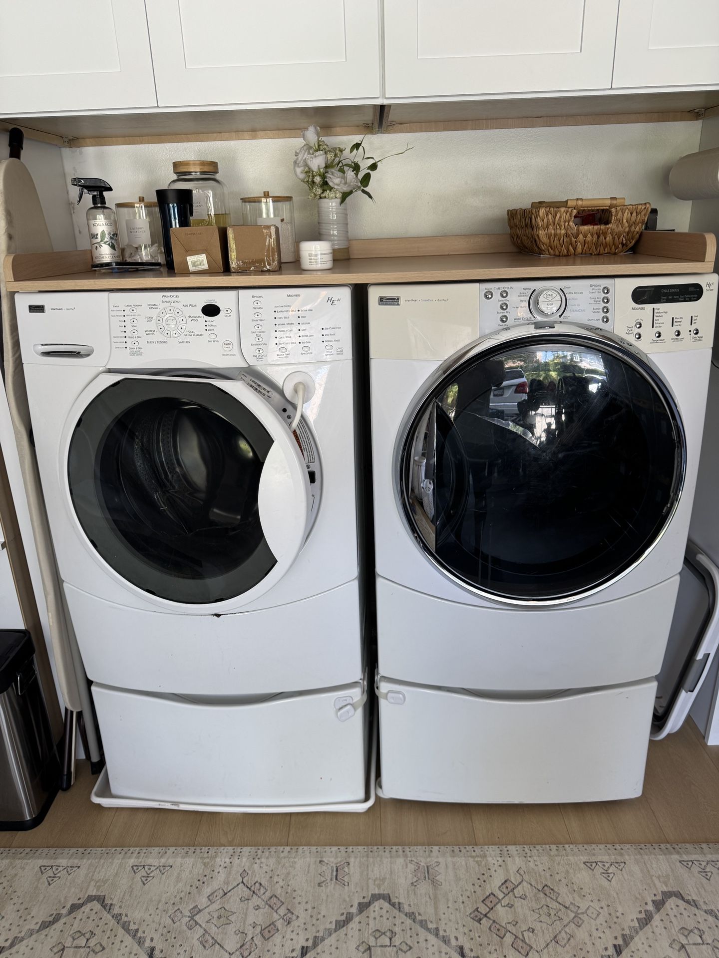 Kenmore Elite Washer & Dryer W/pedestals 
