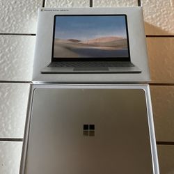 Microsoft Surface Laptop Go 