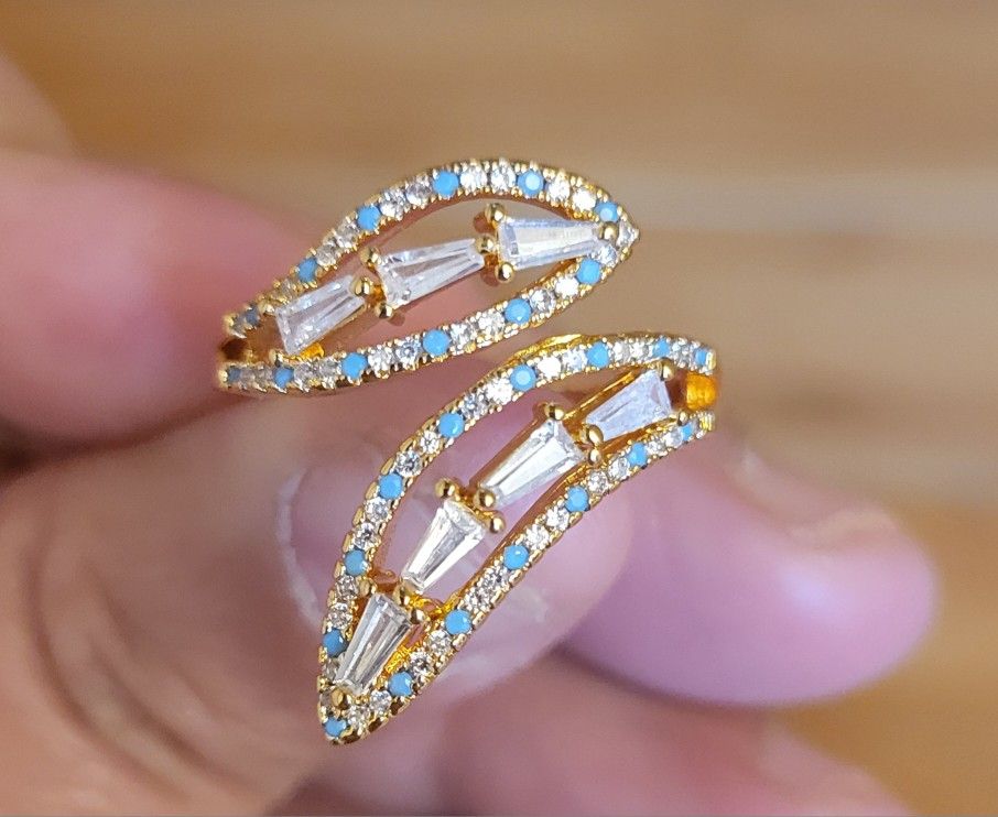 Brand new 21k gold plated brass waterproof cocktail ring size 8