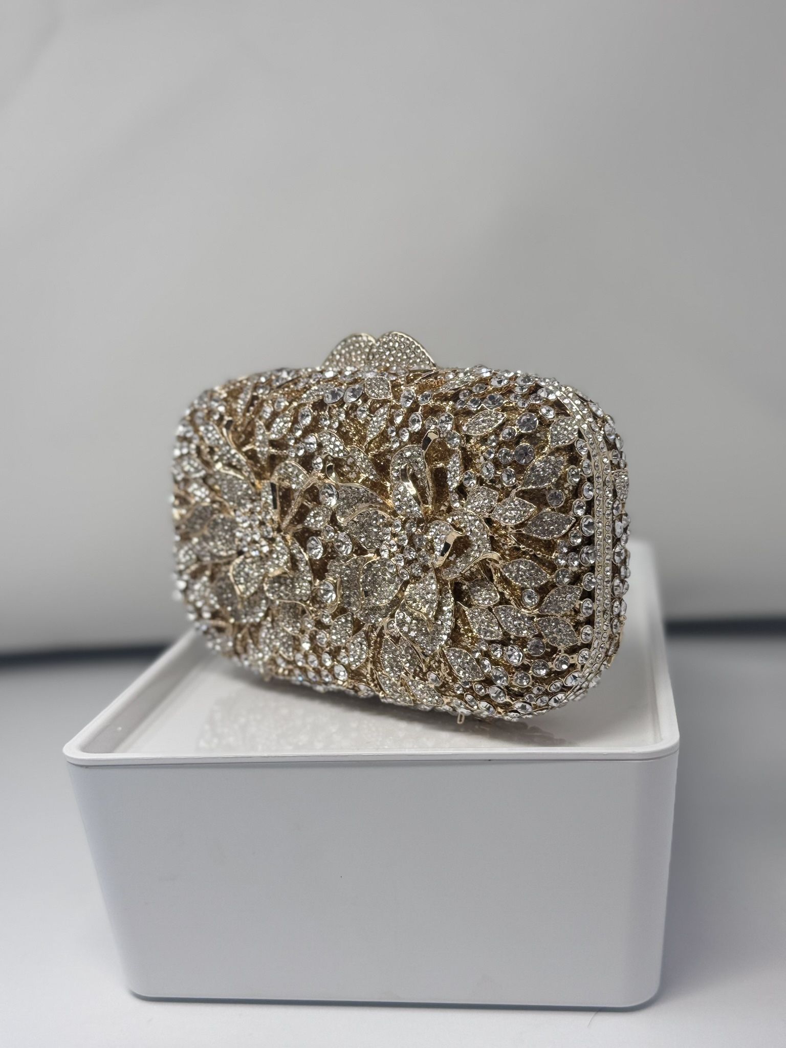 AURORA ÉCLAT DORÉ CLUTCH
