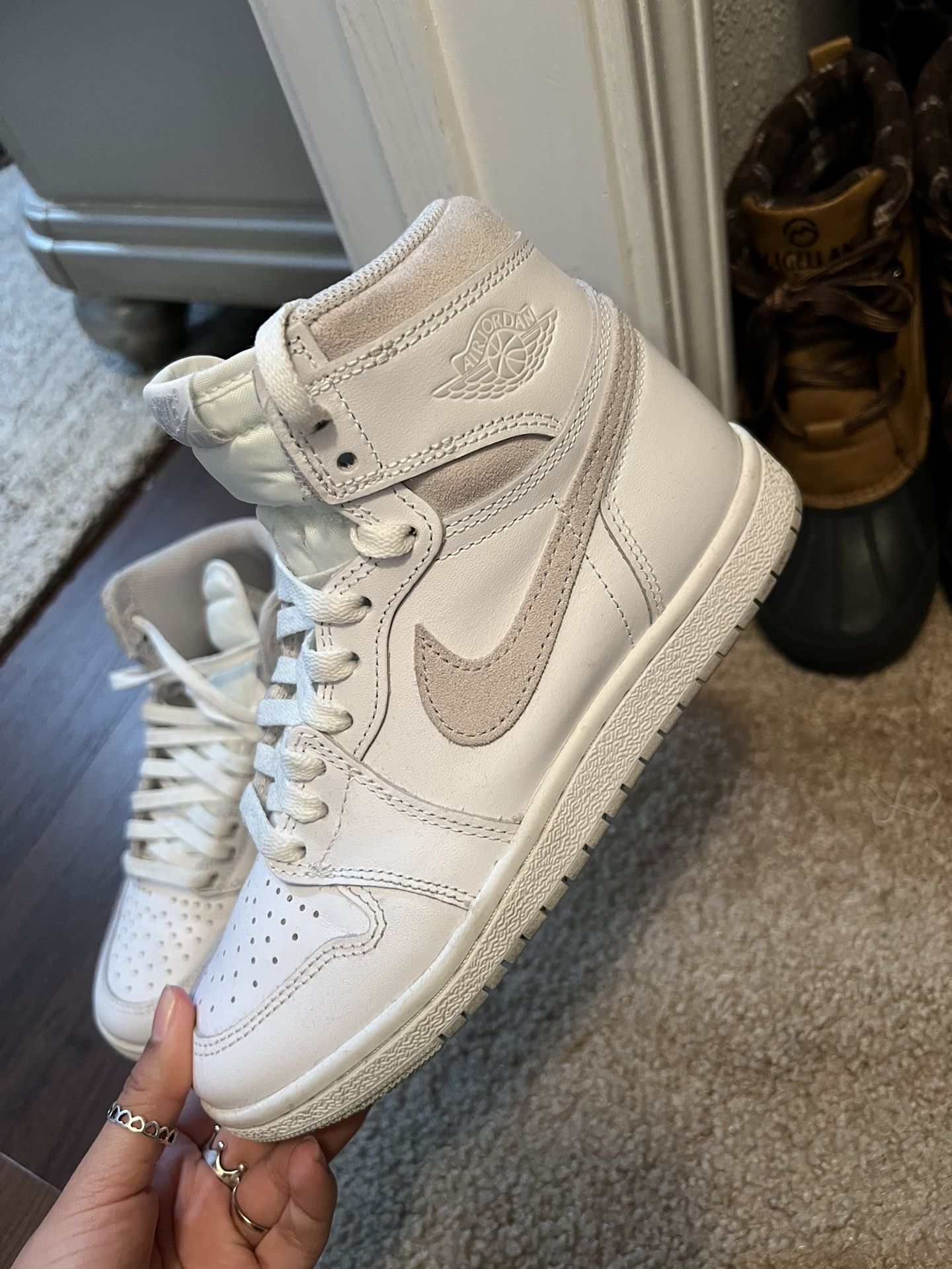 NIKE AIR JORDAN 1 HIGH 85 NEUTRAL GREY Air Jordan 1 High 85 'Neutral Grey' Release Date. Nike SNKRS