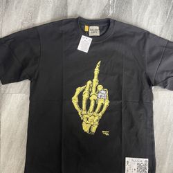 GALLERY DEPT Skull Finger Tee