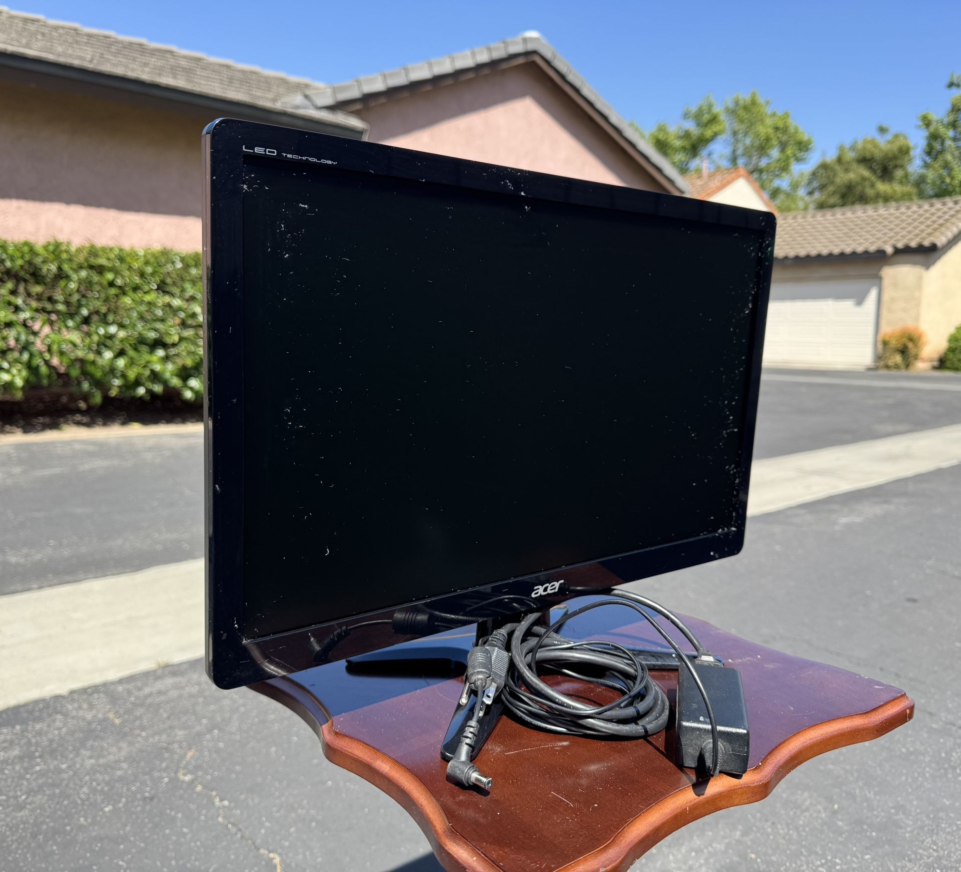 Acer 20” Flat Screen Computer Display Monitor 1080P - Model G206HL