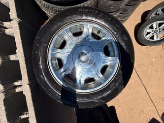 Chrysler 300 17 in wheels and tires