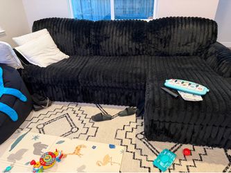 Sectional black
