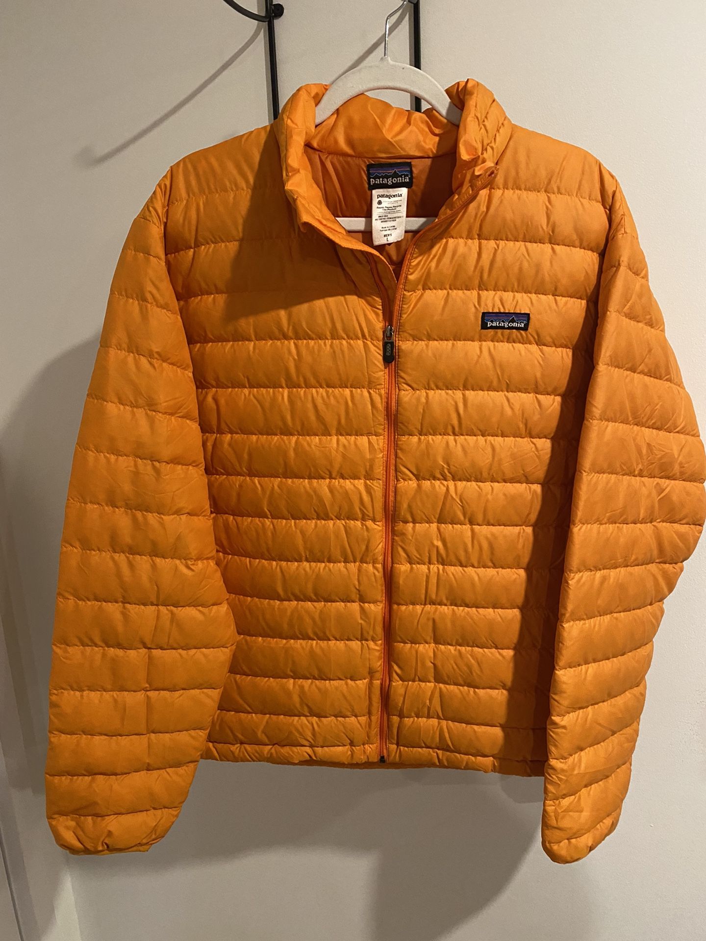 Patagonia Down Sweater. Men’s Large. Discontinued Orange.