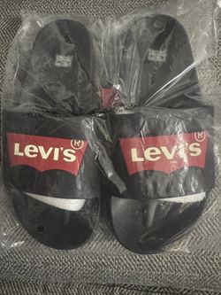 Levi’s Sandals 