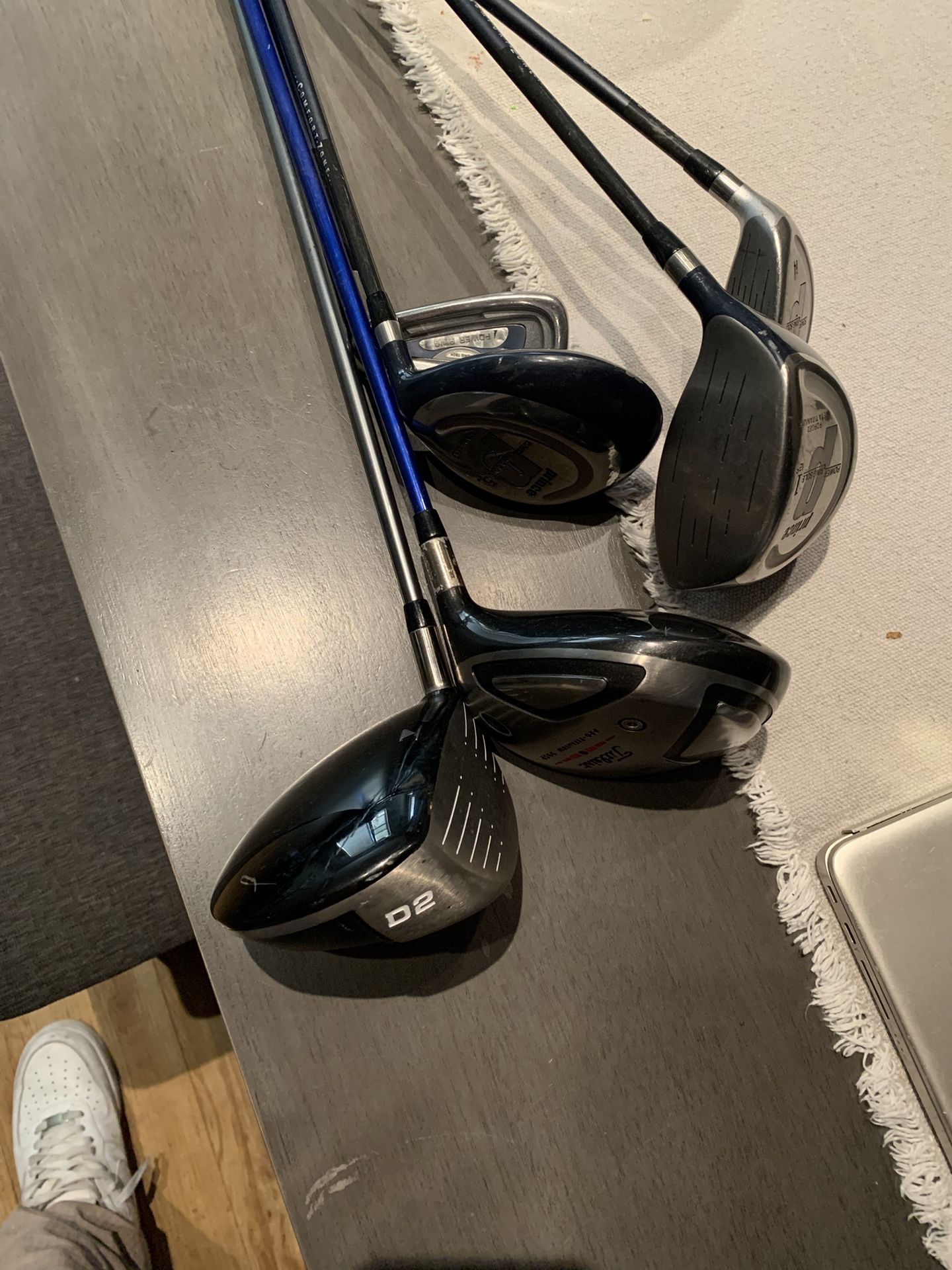 Golf Clubs 