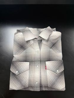 Levi’s Women’s Dylan Relaxed Western Shirt