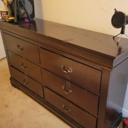 Wood Dresser 