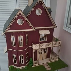 Wooden Dollhouse