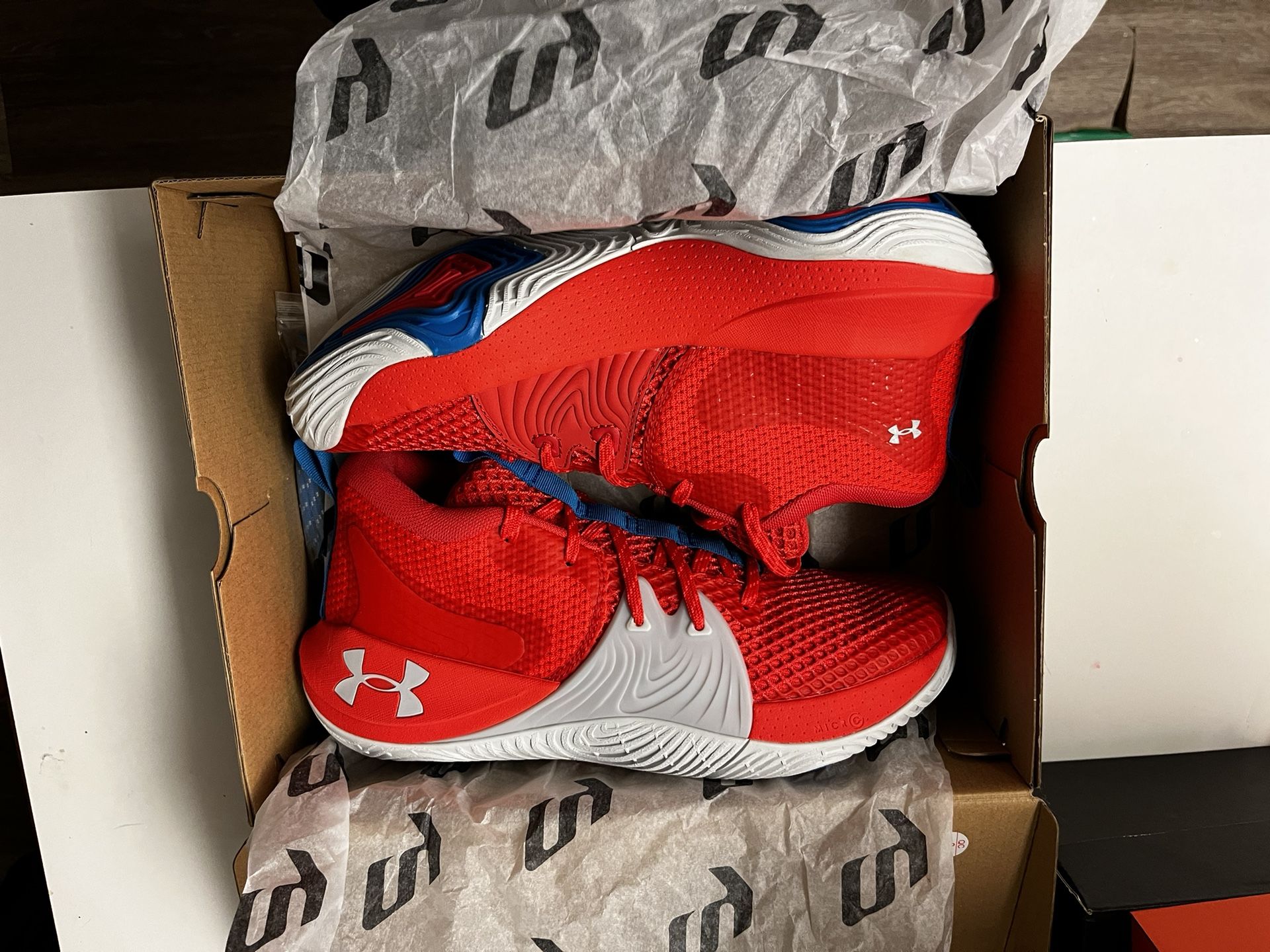 Basketball Shoes Size 10