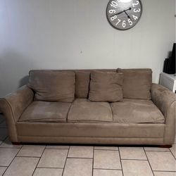 Brown Pull Out Couch 