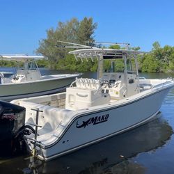 2019 Mako 284 Fort Myers, Fl 159900 