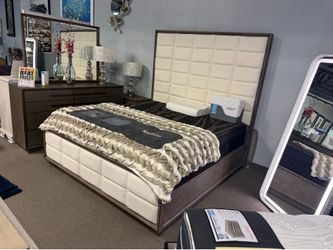 Amazing bedroom set! Easy financing! 😍💙🏡