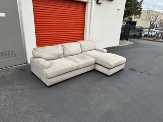FREE DELIVERY - Modern Deep Seat Lounge Sectional Sofa Couch by Ashley- Retail $3.8k