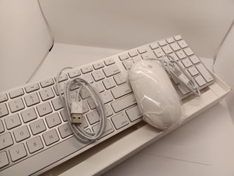  Apple Usb A1243 Keyboard & A1152 Mouse Set