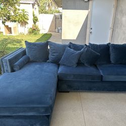 Luxe Navy Blue Velvet Sectional - Excellent Condition 