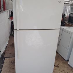 Refrigerator With Ice Maker