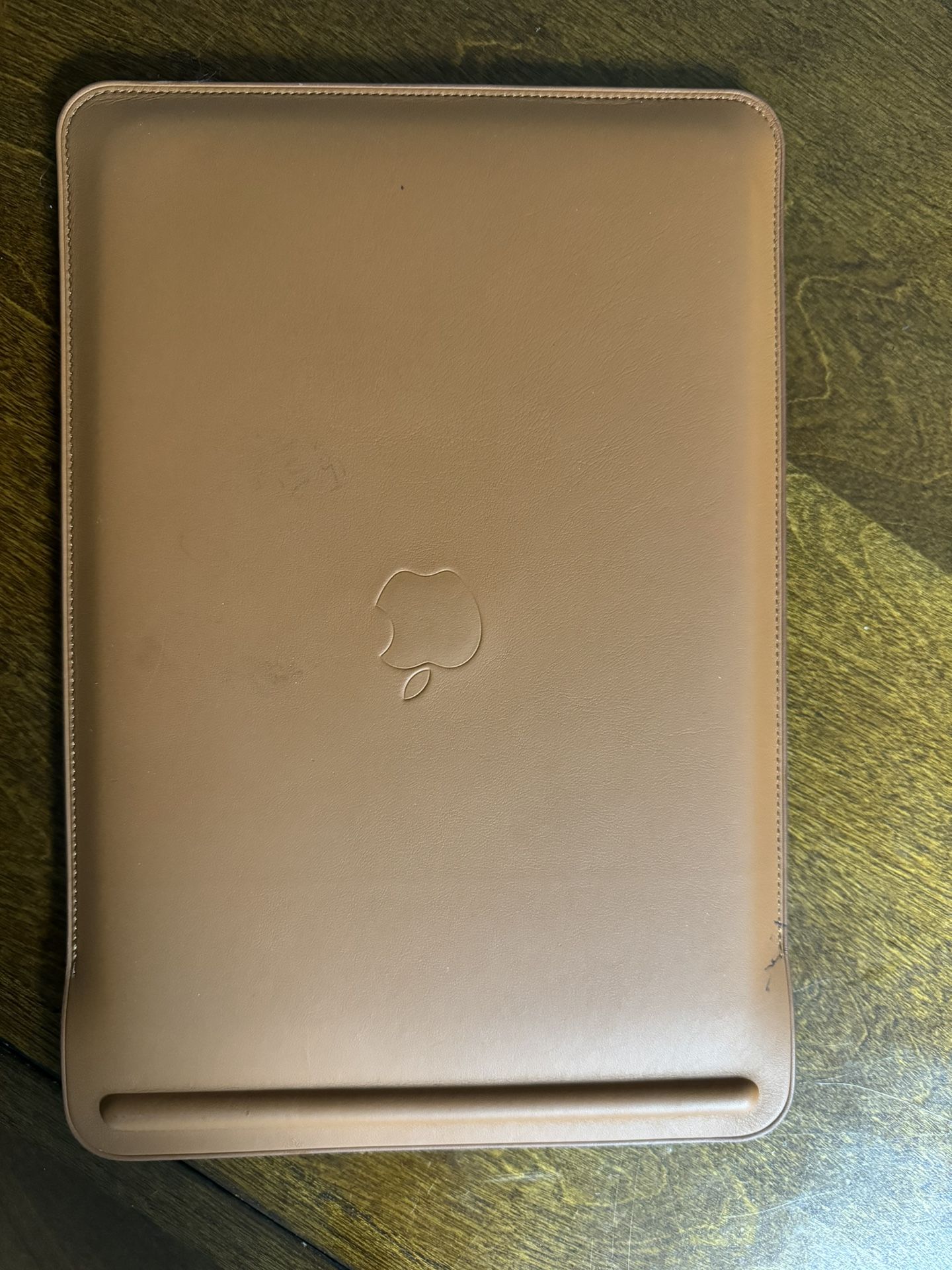 Apple iPad Leather Sleeve