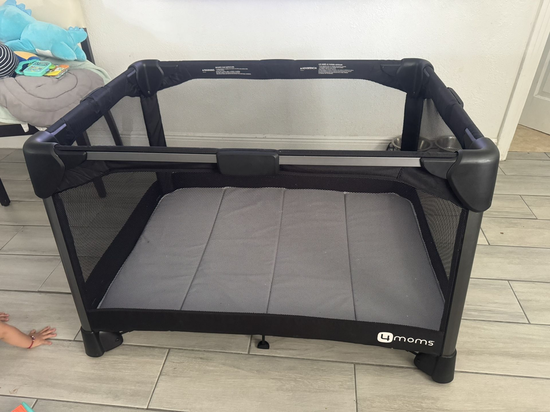 4mom play yard