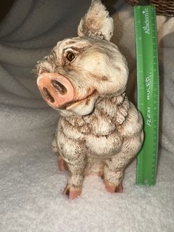 Folk Art Country Sitting Pig Sad Face