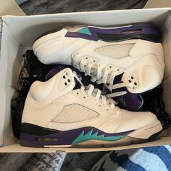 Jordan 5 Retro “Grape” 2013