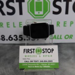 Apple Watch Series 4 44MM GPS + Cell Includes Charger 