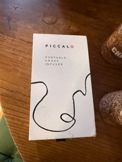 PICCALO portable smoke infuser with wood chips
