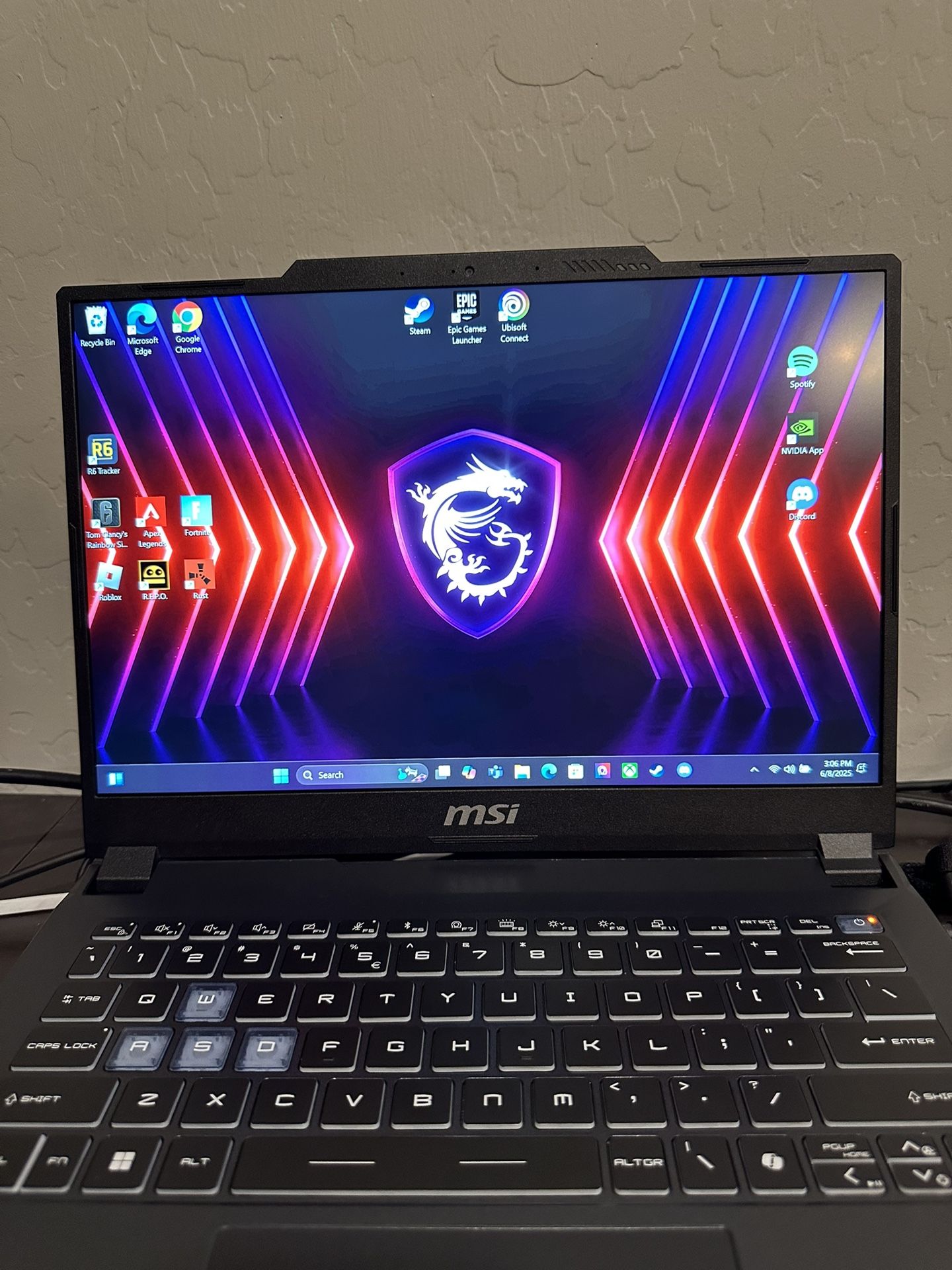 MSI Cyborg 14