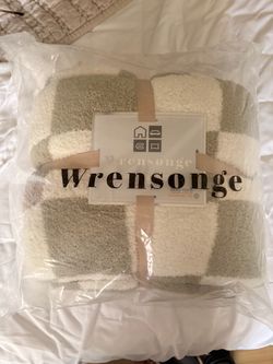 Wrensonge Cozy Checkered Throw Blanket