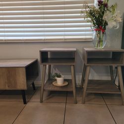 3 Piece Living Room Table Set $50 For The 3 Piece Set.